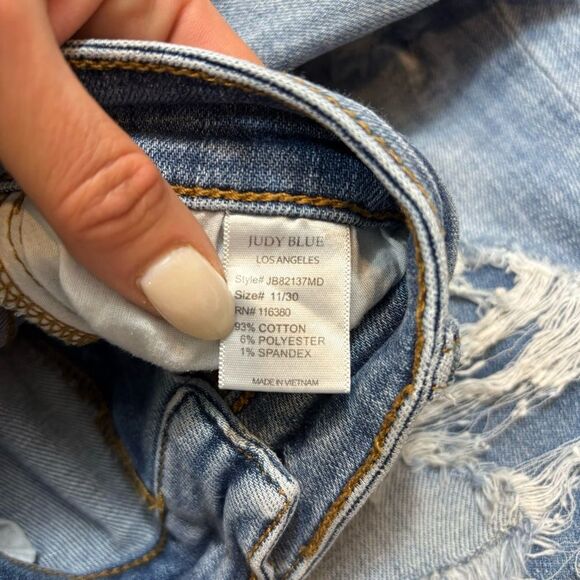 Ladies Judy Blue Mid Rise Distressed Straight Leg Jeans Size 30 - Picture 10 of 14